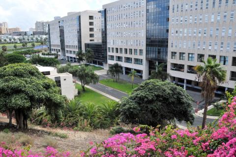 Hospital Universitario de Gran Canaria Dr. Negrín Hospital Universitario de Gran Canaria Dr. Negrín