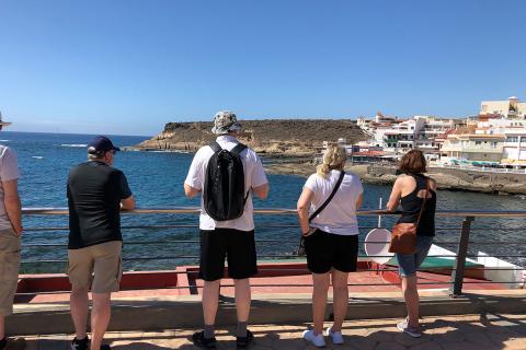 Turistas. Canarias Turistas. Canarias