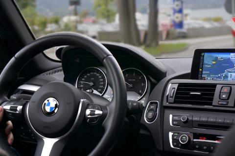 / Pexels (Pixabay) interior de coche