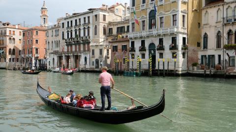 Góndola en Venecia. Italia Góndola en Venecia. Italia