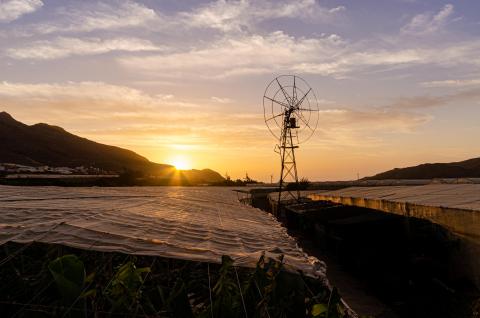 Primer premio Concurso de Fotografía "Atardecer en La Aldea" de Primer premio Concurso de Fotografía "Atardecer en La Aldea" de Milagrosa Cabrera