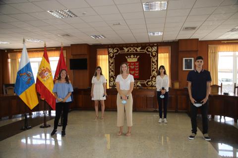 Felicita a los cinco alumnos lanzaroteños con las mejores notas en la EBAU