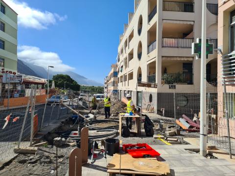 Obras en la Zona Comercial Abierta de Puerto Naos. La Palma