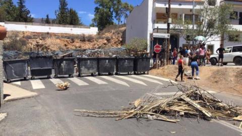 Barricadas en Tunte. San Bartolomé de Tirajana. Gran Canaria. Barricadas en Tunte. San Bartolomé de Tirajana. Gran Canaria.