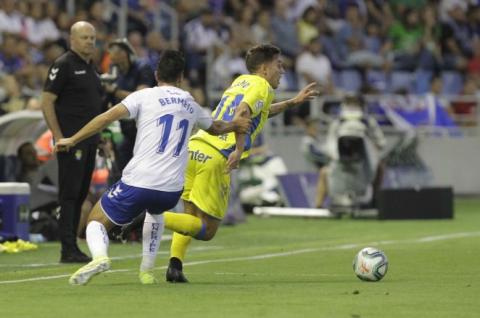 Derbi canario. CD Tenerife-UD Las Palmas Derbi canario. CD Tenerife-UD Las Palmas