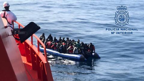 Pateras. Inmigración. Salvamento marítimo Pateras. Inmigración. Salvamento marítimo