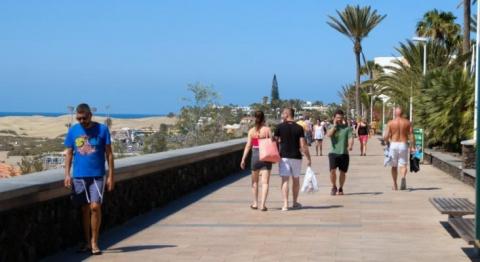 Turistas en Maspalomas. Gran Canaria
