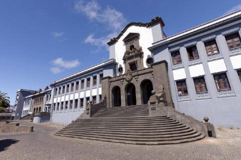 ULL. La Laguna. Tenerife ULL. La Laguna. Tenerife