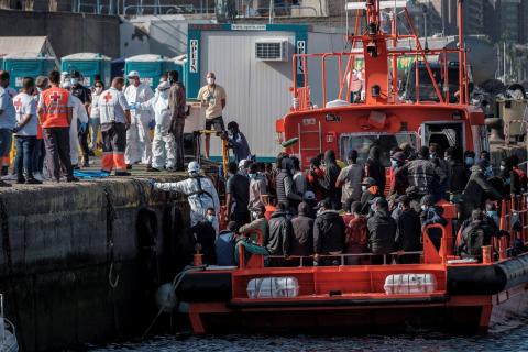 Inmigrantes en Arguineguín. Gran Canaria Inmigrantes en Arguineguín. Gran Canaria