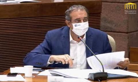 Francisco Moreno  en la comisión de control de RTVC del Parlamento de Canarias