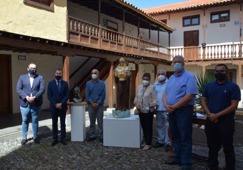 Gáldar recibe la donación de dos obras del escultor Juan Borges Linares