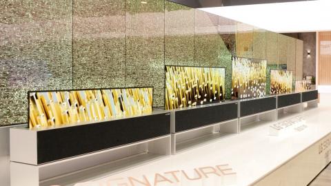Televisor LG Signature OLED R Televisor LG Signature OLED R