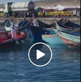 Pelea de inmigrantes en el muelle de Arguineguín. Gran Canaria