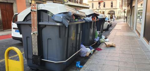 Contenedores repletos de basura. Calle Malteses. Las Palmas de Gran Canaria. CanariasNoticias.es Contenedores repletos de basura. Calle Malteses. Las Palmas de Gran Canaria. CanariasNoticias.es
