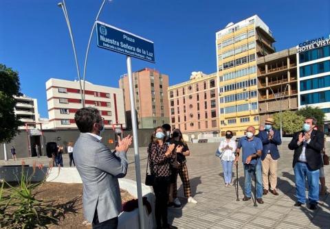 Las Palmas de Gran Canaria dedica la Plaza de La Luz al poeta y escritor Arturo Maccanti  / CanariasNoticias.es