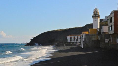 Playa de los Guanches en Candelaria. Tenerife / CanariasNoticias.es