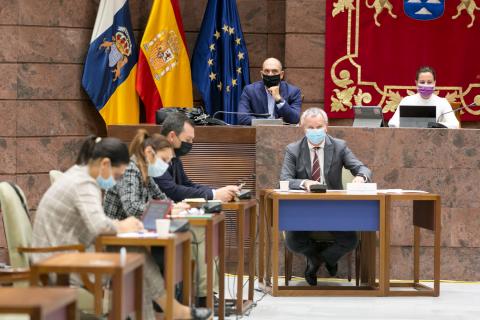 Sebastián Franquis en el Parlamento de Canarias