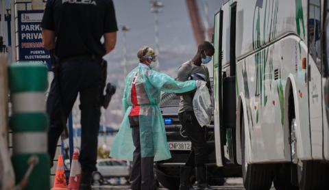 Arriban a El Hierro 159 migrantes Arriban a El Hierro 159 migrantes