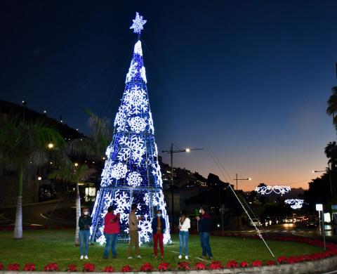 Mogán enciende sus luces de Navidad/canariasnoticias.es Mogán enciende sus luces de Navidad/canariasnoticias.es