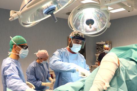 Operación del Dr. Edwin Pantaleón de Hospitales San Roque / CanariasNoticias.es Operación del Dr. Edwin Pantaleón de Hospitales San Roque / CanariasNoticias.es