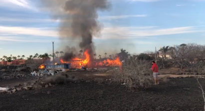 Incendio en el descampado detrás del parque acuático en Corralejo/CanariasNoticias.es Incendio en el descampado detrás del parque acuático en Corralejo/CanariasNoticias.es
