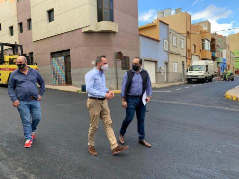 Asfaltado en Lomo Cementerio en Telde / CanariasNoticias.es Asfaltado en Lomo Cementerio en Telde / CanariasNoticias.es