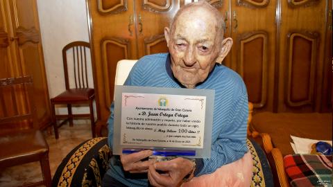 Valsequillo felicita a Juanito Ortega por sus 100 años / CanariasNoticias.es