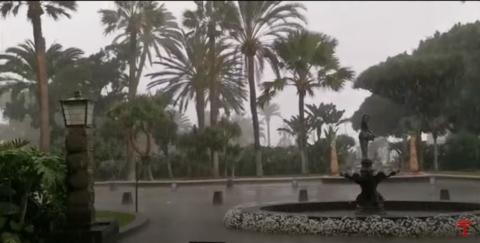Granizando. Hotel Santa Catalina. Ciudad Jardín. Las Palmas de Gran Canaria/ canariasnoticias Granizando. Hotel Santa Catalina. Ciudad Jardín. Las Palmas de Gran Canaria/ canariasnoticias