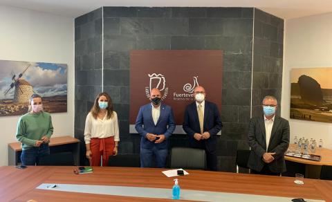 Visita del Delegado del Gobierno en Canarias al Cabildo de Fuerteventura / CanariasNoticias.es Visita del Delegado del Gobierno en Canarias al Cabildo de Fuerteventura / CanariasNoticias.es