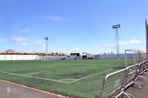 Campo de fútbol de Puerto del Carmen. Tías. Lanzarote/ canariasnoticias Campo de fútbol de Puerto del Carmen. Tías. Lanzarote/ canariasnoticias