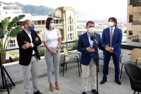 Encuentro para potenciar turismo en Santa Cruz de Tenerife / CanariasNoticias.es Encuentro para potenciar turismo en Santa Cruz de Tenerife / CanariasNoticias.es