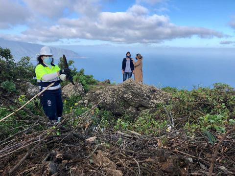 El Hierro. Campaña de limpieza en espacios naturales/ canariasnoticias