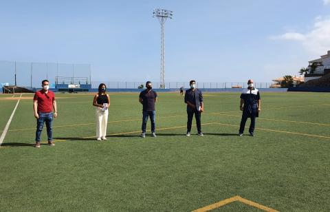 Visita al campo de béisbol Néstor Pérez de Puerto de la Cruz (Tenerife) / CanariasNoticias.es