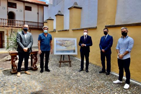 Gabriel Ortuño dona su obra “Sardina de Gáldar” / CanariasNoticias.es Gabriel Ortuño dona su obra “Sardina de Gáldar” / CanariasNoticias.es