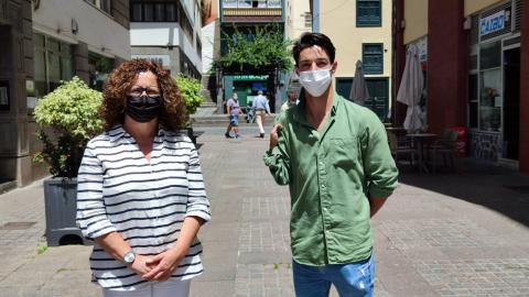 La consejera de Juventud del Cabildo de La Palma, Nieves Hernández y Carlos Pérez / CanariasNoticias.es La consejera de Juventud del Cabildo de La Palma, Nieves Hernández y Carlos Pérez / CanariasNoticias.es