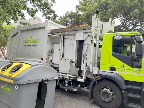 Contenedor gris de Santa Cruz de Tenerife / CanariasNoticias.es