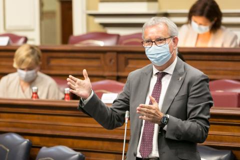 Sebastián Franquis en el Parlamento de Canarias / CanariasNoticias.es