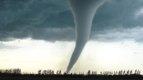 Tornado en las ciudades de Minco y Tuttle, en el estado de Oklahoma/ canariasnoticias