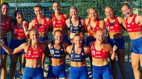 Equipo femenino de balonmano playa de Noruega/ canariasnoticias