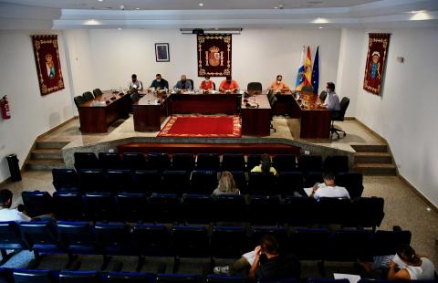 Pleno del Ayuntamiento de Mogán / CanariasNoticias.es Pleno del Ayuntamiento de Mogán / CanariasNoticias.es