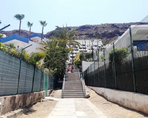 Mogán destina 218.000 euros a rehabilitar varias escaleras en Puerto Rico / CanariasNoticias.es