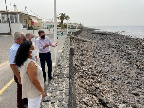 Visita a Playa Quemada en Yaiza (Lanzarote) / CanariasNoticias.es