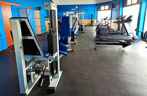 El Gimnasio Municipal de Antigua renueva aparatos de entrenamiento / CanariasNoticias.es