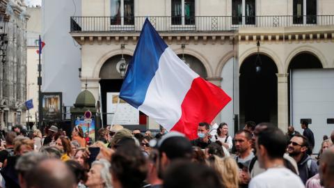 Protestas en Francia contra la vacunación obligatoria Protestas en Francia contra la vacunación obligatoria
