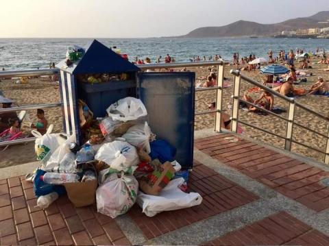 Limpieza. Suciedad. Las Palmas de Gran Canaria/ canariasnoticias Limpieza. Suciedad. Las Palmas de Gran Canaria/ canariasnoticias