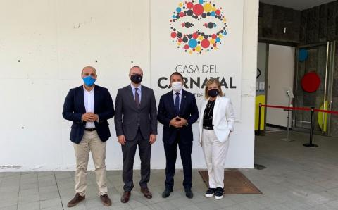 Las Palmas de Gran Canaria y Santa Cruz de Tenerife coordinan el carnaval y la navidad / CanariasNoticias.es Las Palmas de Gran Canaria y Santa Cruz de Tenerife coordinan el carnaval y la navidad / CanariasNoticias.es