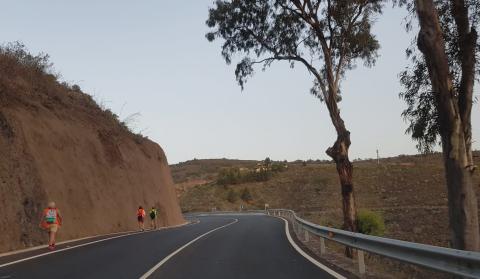 Peregrinos en la carretera de Teror (Gran Canaria) / CanariasNoticias.es Peregrinos en la carretera de Teror (Gran Canaria) / CanariasNoticias.es