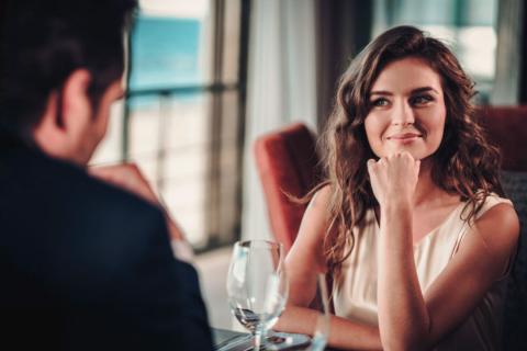 ¿Están los hombres realmente preparados para mantener una relación auténtica con una chica que trabaja en la industria del entretenimiento para adultos?