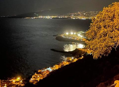 Iluminación de la costa de El Rosario (Tenerife) / CanariasNoticias.es Iluminación de la costa de El Rosario (Tenerife) / CanariasNoticias.es