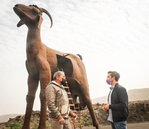 Escultura "Cabra al viento" de Juan Miguel Cubas / CanariasNoticias.es